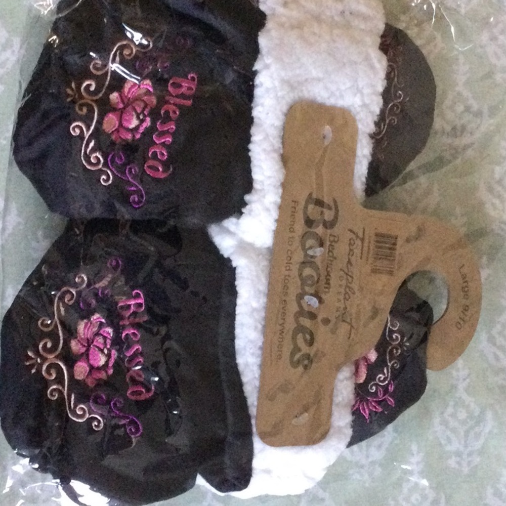 Faceplant booties slippers - Picture 3 of 3